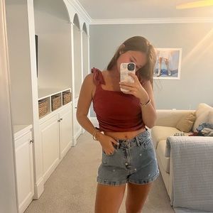 PACSUN DAISY EMBROIDERED JEAN SHORTS